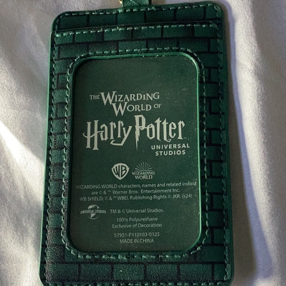 Universal Studios Cardholder - image 4